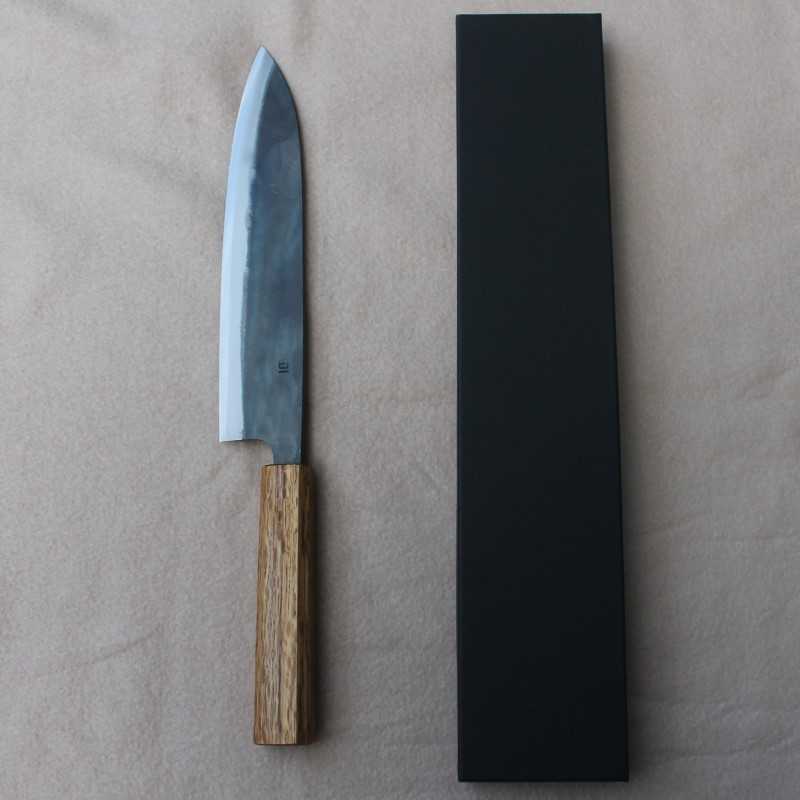 https://www.passionepericoltelli.com/26674-large_default/tosa-tsukasa-gyuto-210-kuro-oak-shirogami-1.jpg